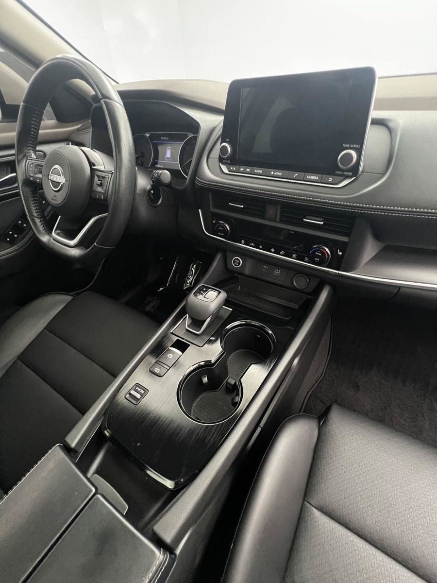 Used 2023 Nissan Rogue SV w/ SV Premium B Package FWD image 41