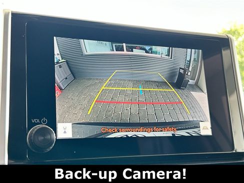 Used 2024 Toyota RAV4 XLE image 28