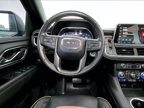 Used 2023 GMC Yukon AT4 AWD/4WD image 6