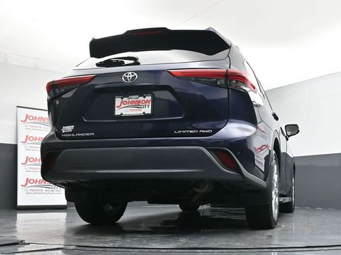 Used 2022 Toyota Highlander Limited image 42