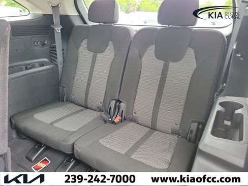 Certified 2023 Kia Sorento LX FWD image 12
