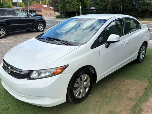 Used 2012 Honda Civic LX image 3