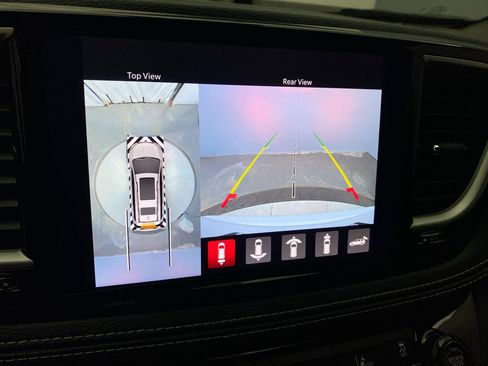 New 2026 Chrysler Pacifica Select w/ S Appearance Package AWD/4WD image 18