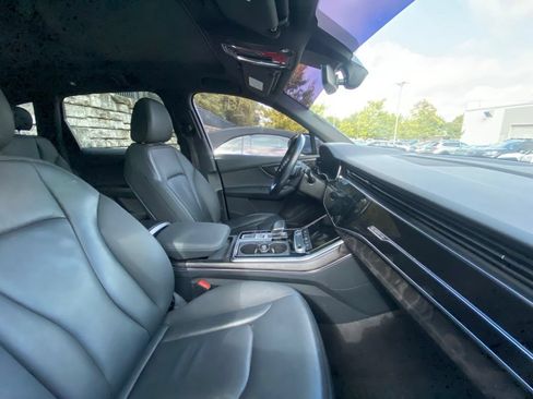 Used 2021 Audi Q7 3.0T Premium AWD/4WD image 7