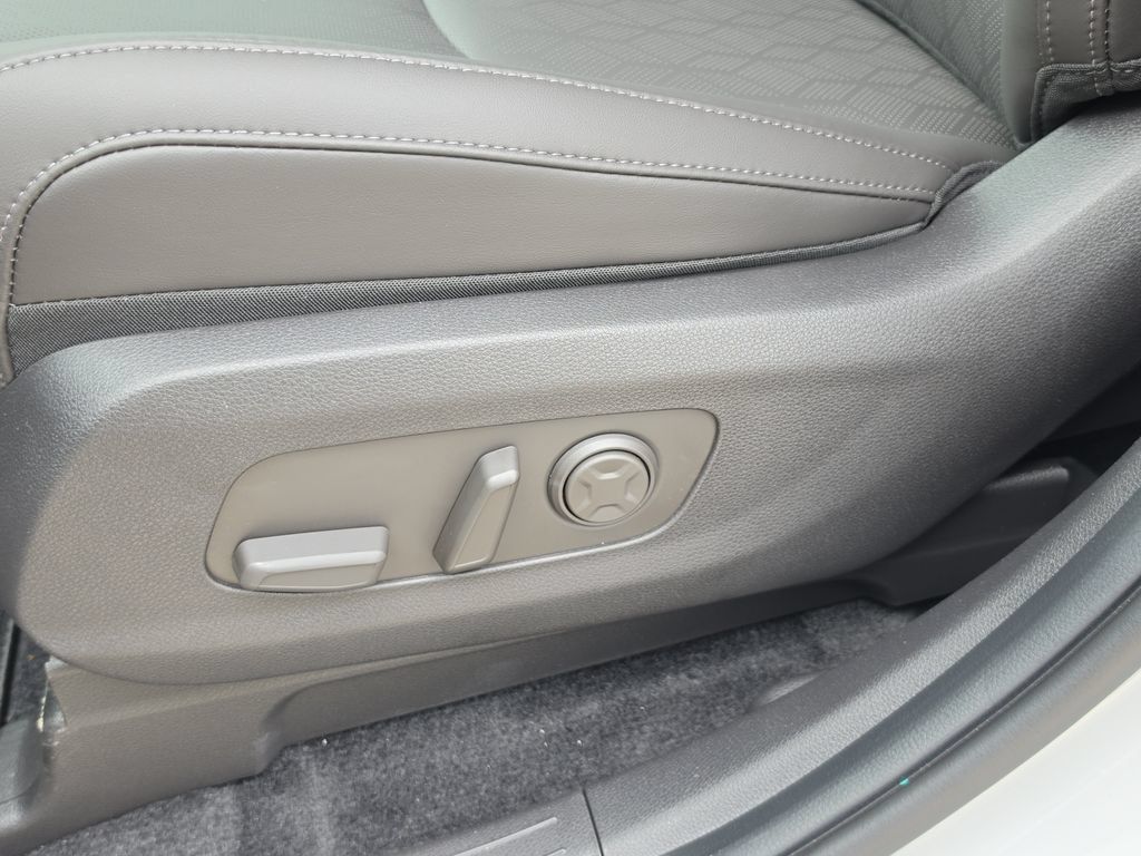 New 2026 Kia Carnival SX w/ SX Dark Edition Package FWD image 21