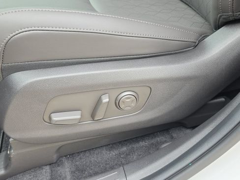 New 2026 Kia Carnival SX w/ SX Dark Edition Package FWD image 21