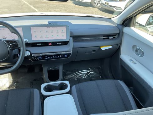 Used 2024 Hyundai Ioniq 5 SEL RWD image 16
