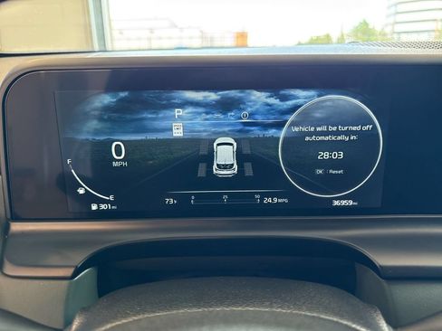 Used 2024 Kia Seltos SX w/ SX Sunroof Package AWD/4WD image 24