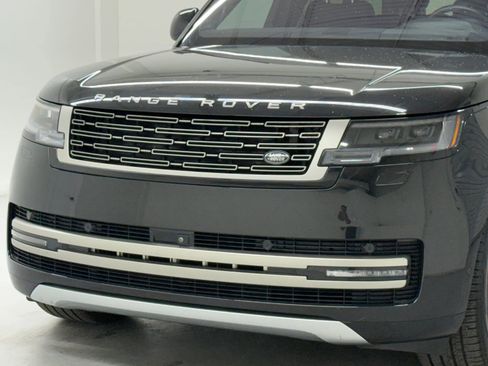 Used 2023 Land Rover Range Rover SE image 31