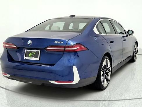 Used 2026 BMW 530i RWD image 8