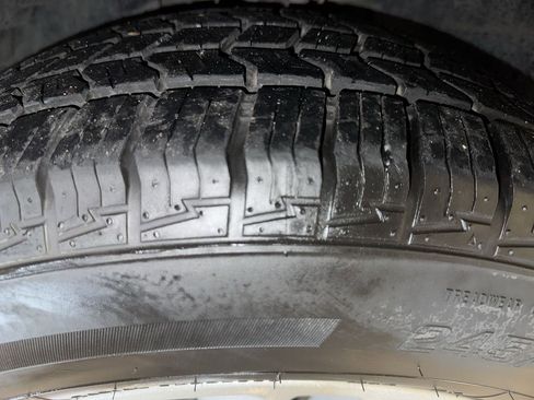 Used 2017 Ford Edge SEL w/ Class II Trailer Tow Package image 11