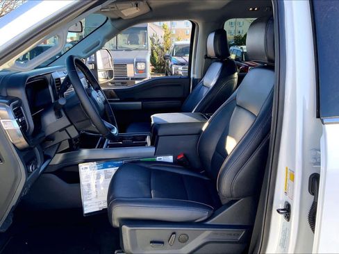 Used 2026 Ford F250 Lariat w/ Tremor Off-Road Package image 7