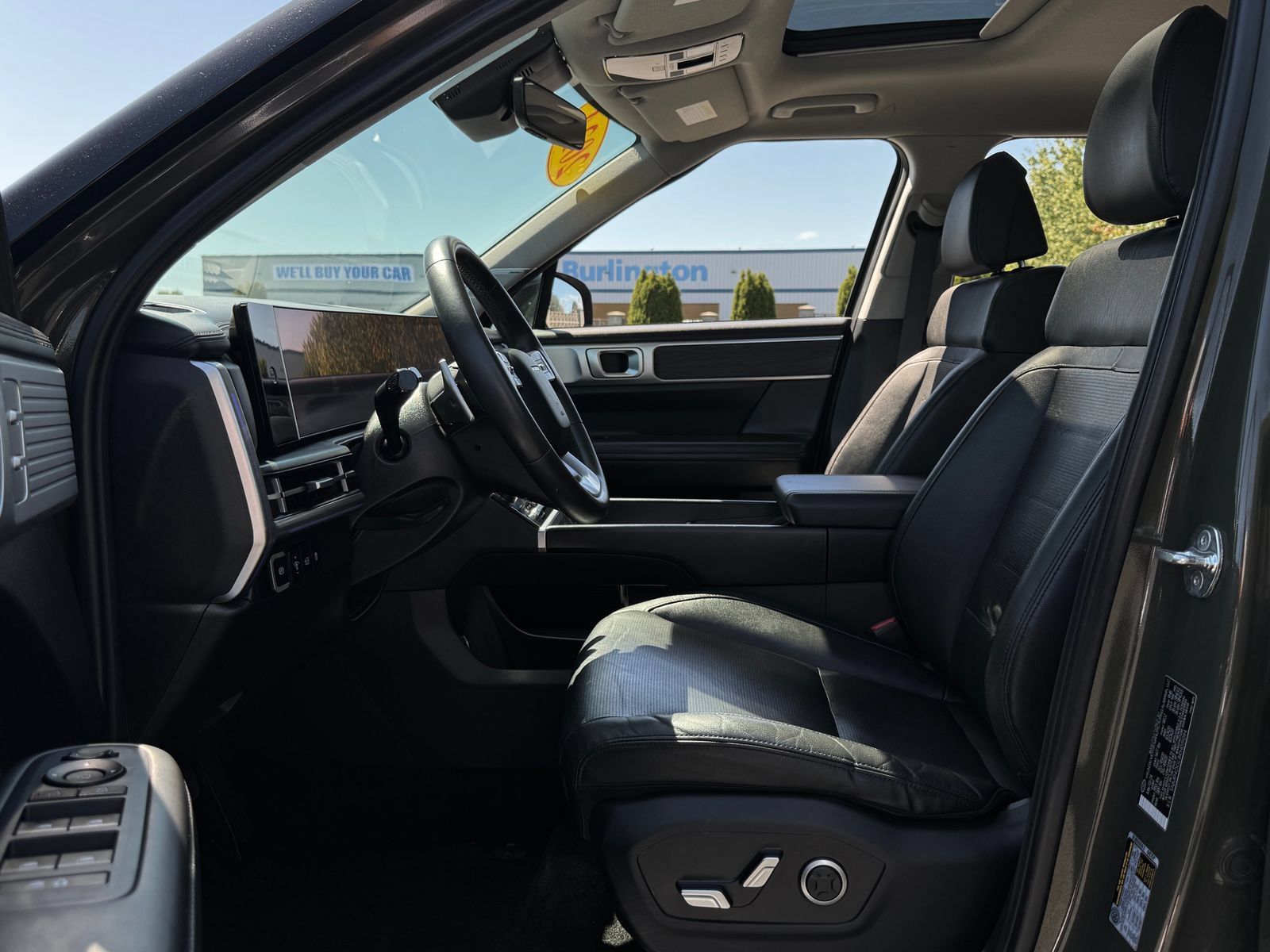 Used 2024 Hyundai Santa Fe Limited AWD/4WD image 11