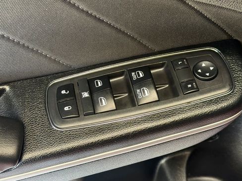 Used 2018 Dodge Charger R/T Scat Pack w/ Beats Audio Group RWD image 13