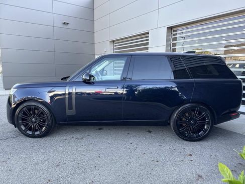Certified 2024 Land Rover Range Rover Long Wheelbase SE AWD/4WD image 4