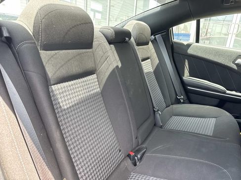 Used 2022 Dodge Charger R/T RWD image 9
