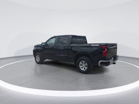 Used 2024 Chevrolet Silverado 1500 LT AWD/4WD image 6