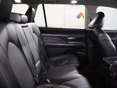 Certified 2025 Toyota Grand Highlander AWD Hybrid image 29