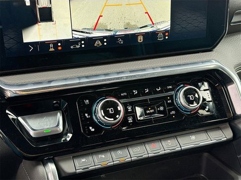 Used 2025 GMC Sierra 1500 Denali w/ Denali Reserve Package image 19