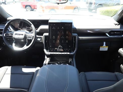 New 2026 GMC Yukon XL Elevation w/ Elevation Premium Package AWD/4WD image 20