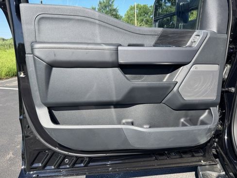 New 2025 Ford F150 Lariat w/ Equipment Group 502A High image 23