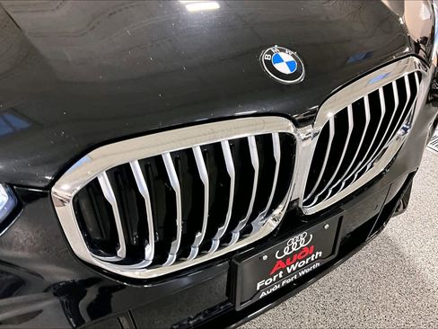 Used 2021 BMW X5 xDrive40i w/ M Sport Package image 33