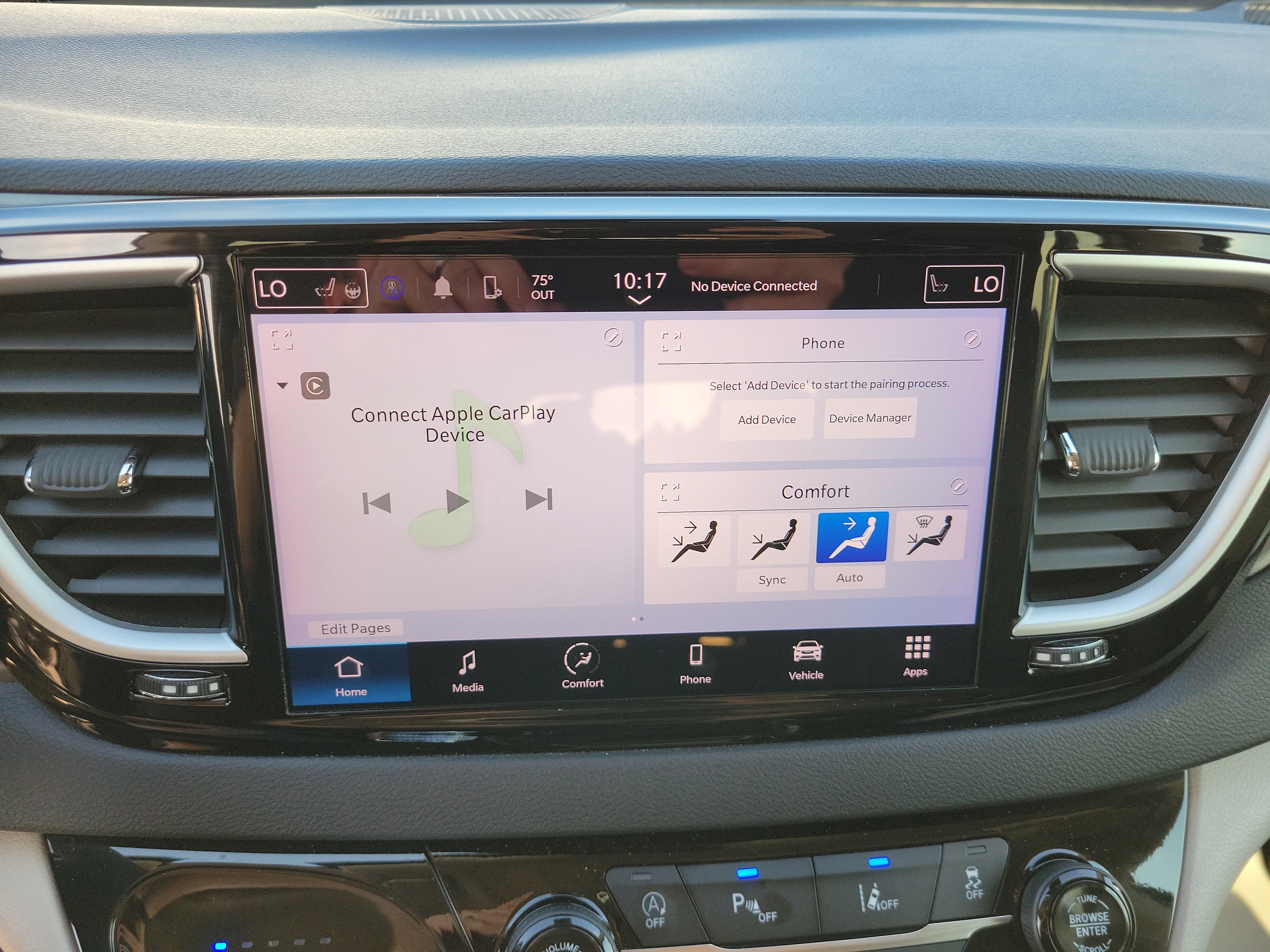 Used 2024 Chrysler Pacifica Touring-L FWD image 15
