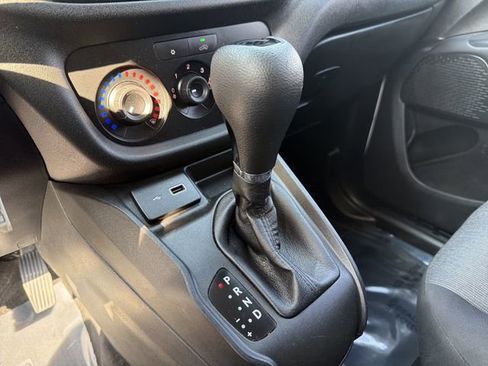 Used 2022 RAM ProMaster City Tradesman image 24