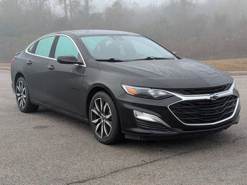 Used 2024 Chevrolet Malibu RS image 3