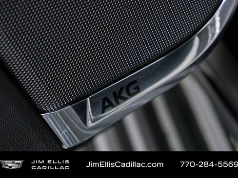 Certified 2025 Cadillac Escalade Sport Platinum image 9