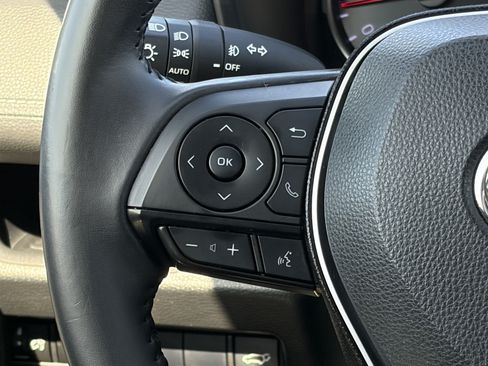 Certified 2019 Toyota RAV4 XLE Premium w/ Carpet Mat Package FWD image 17