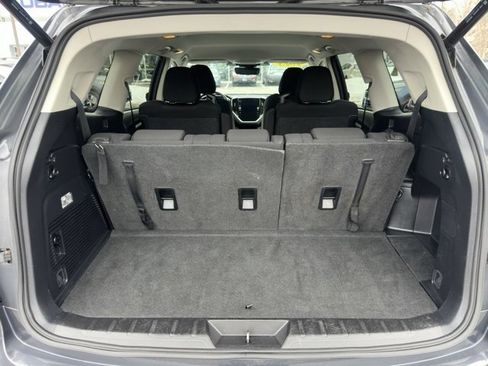 Used 2023 Subaru Ascent Premium w/ Convenience Package image 23