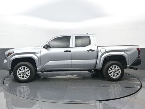 Used 2025 Toyota Tacoma SR RWD image 7