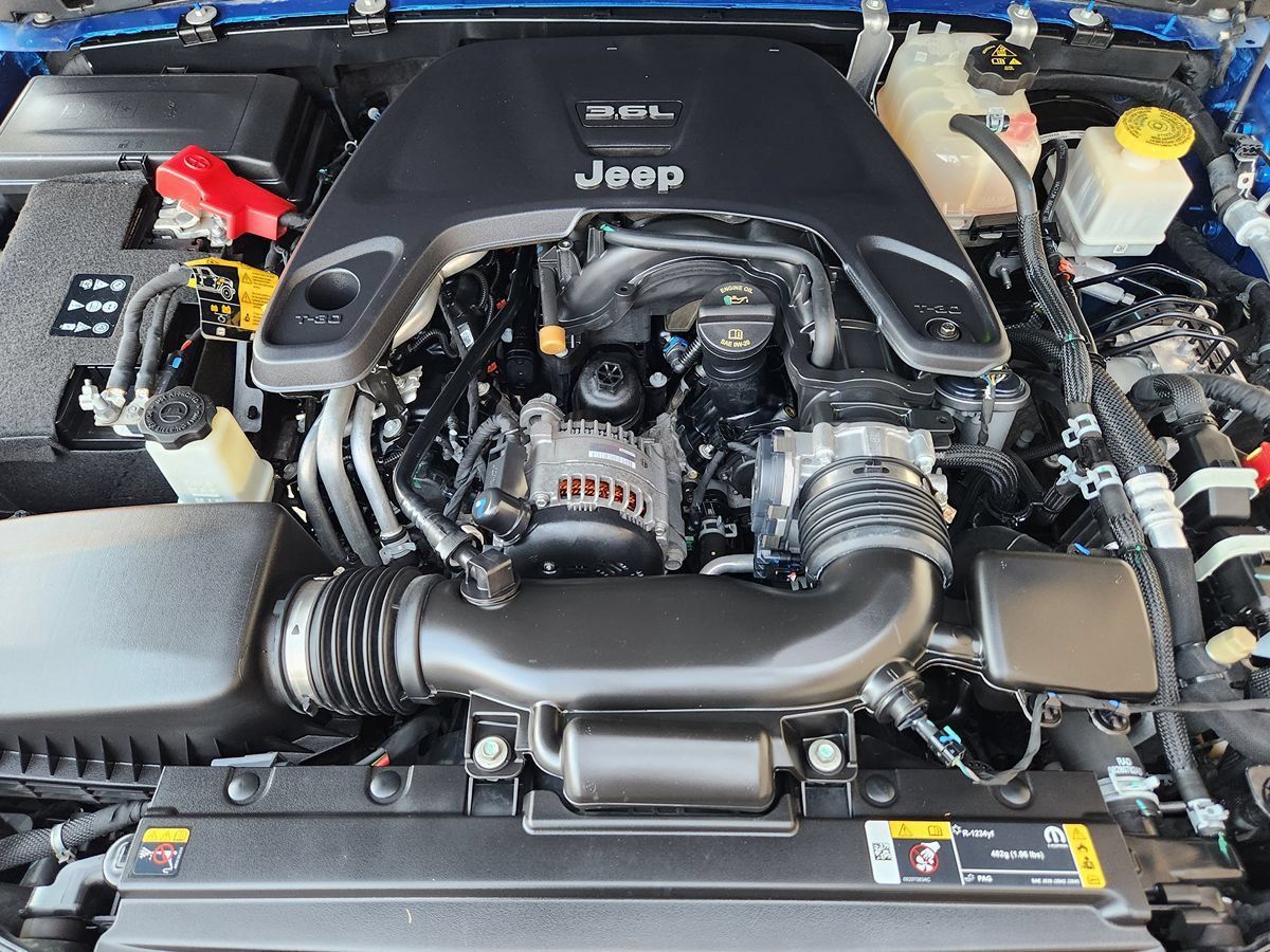 Used 2021 Jeep Gladiator Sport AWD/4WD image 50