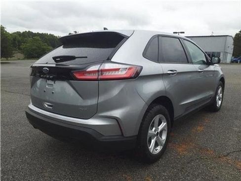 Used 2024 Ford Edge SE image 41