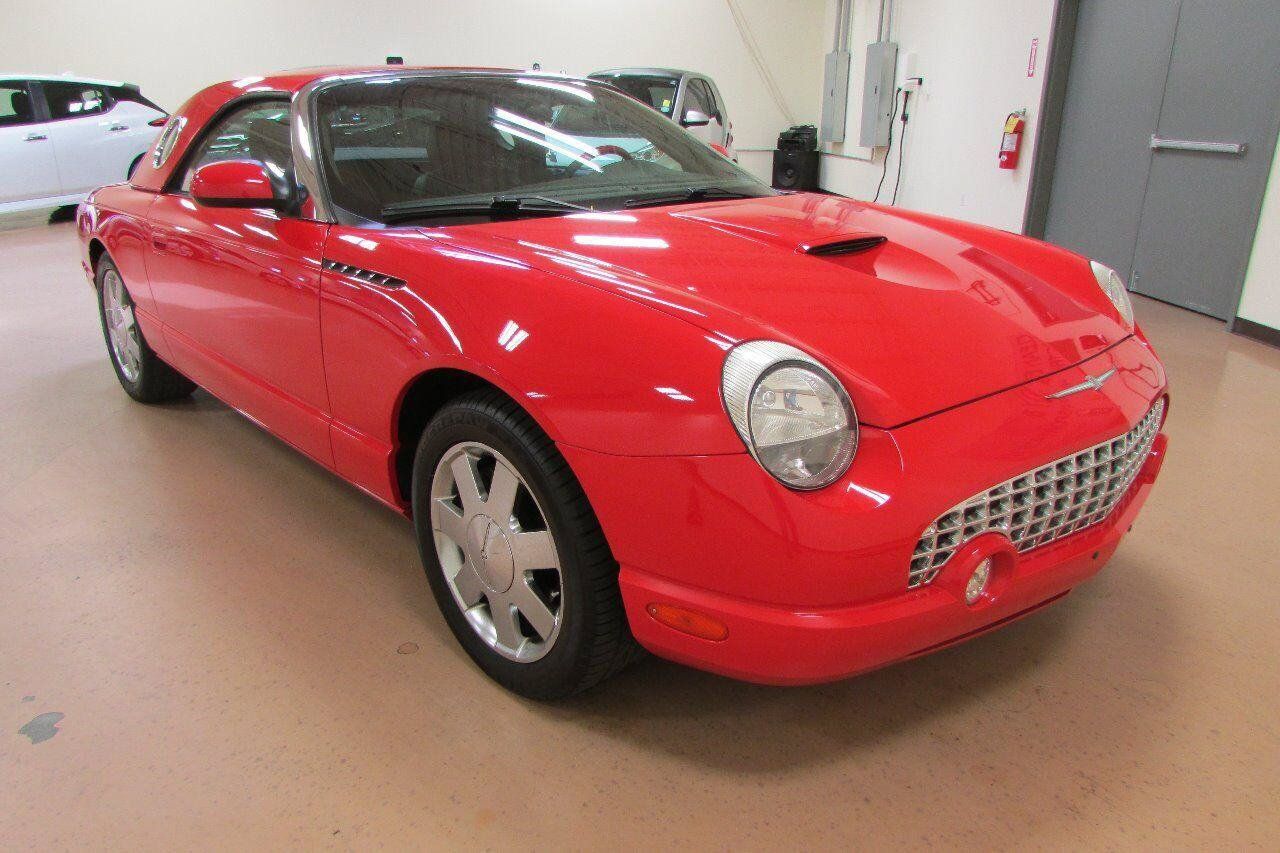 Used 2002 Ford Thunderbird RWD image 3