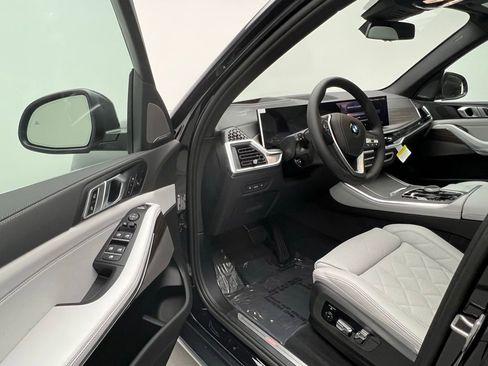 Used 2026 BMW X5 sDrive40i RWD image 22