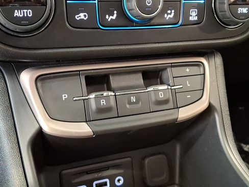 Certified 2023 GMC Terrain Denali w/ Denali Premium Package AWD/4WD image 24
