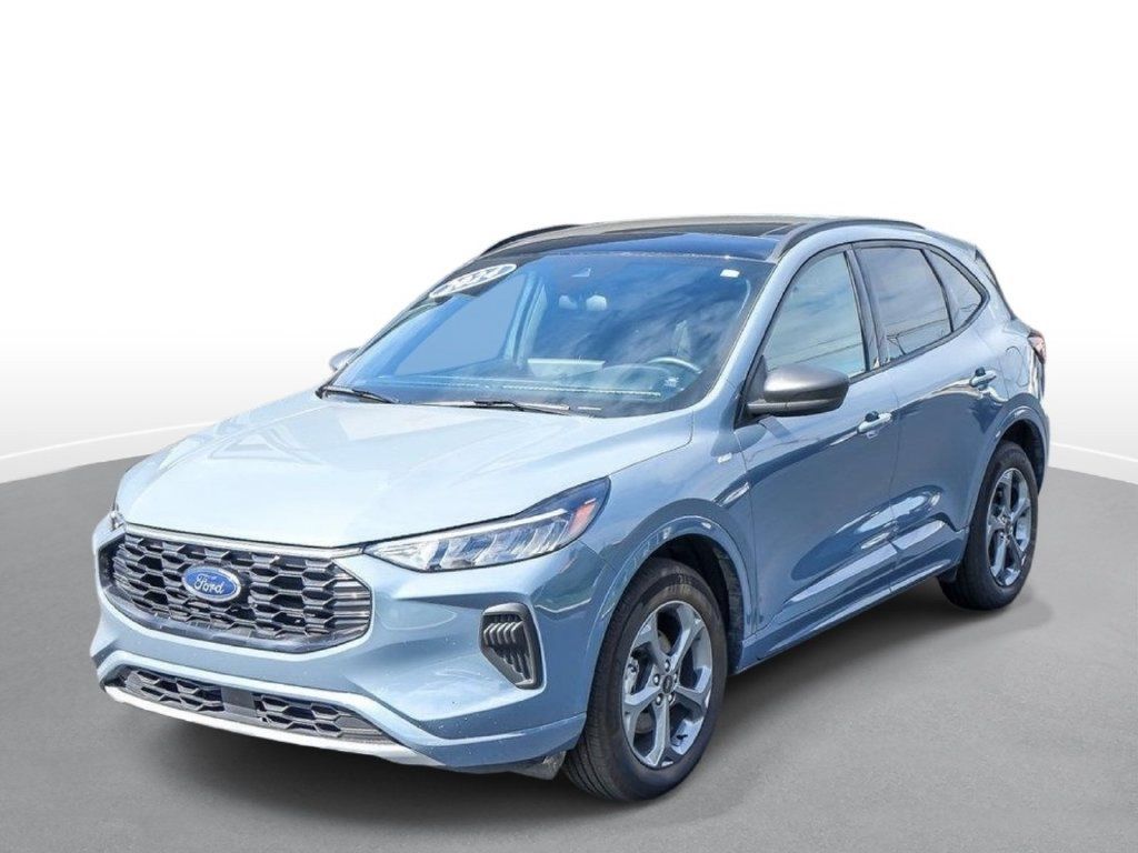 Used 2024 Ford Escape ST-Line w/ Tech Pack #1 AWD/4WD image 5