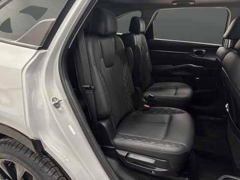 Used 2022 Kia Sorento SX image 32