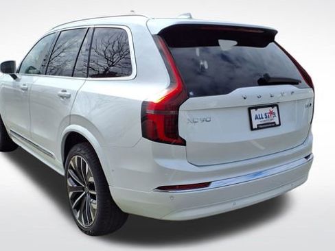 New 2026 Volvo XC90 B6 Plus AWD/4WD image 5