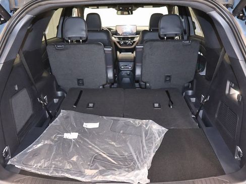 New 2026 Ford Explorer ST-Line w/ ST-Line Street Pack AWD/4WD image 34