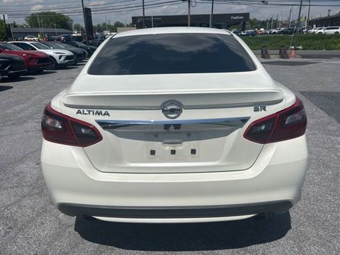 Used 2017 Nissan Altima 2.5 SR FWD image 5