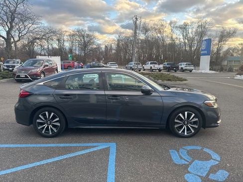 Used 2022 Honda Civic EX-L image 9