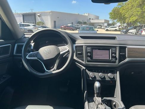 Used 2023 Volkswagen Atlas SE FWD image 42