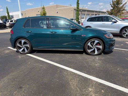 Used 2019 Volkswagen GTI SE FWD image 8