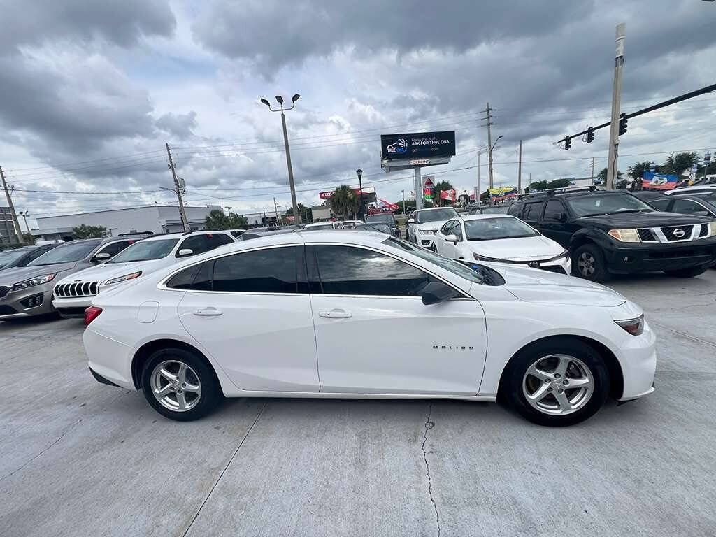 Used 2018 Chevrolet Malibu LS FWD image 5