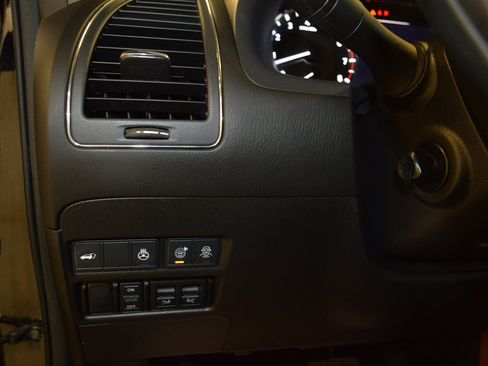 Used 2021 INFINITI QX80 Sensory w/ All-Season Package AWD/4WD image 18