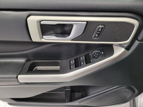 Used 2023 Ford Explorer XLT w/ Equipment Group 202A image 27