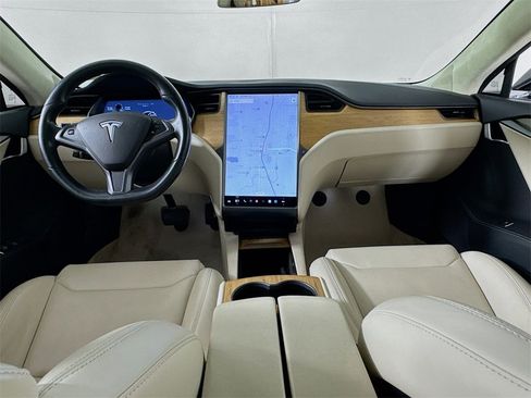 Used 2018 Tesla Model S 75D image 32